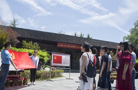 1530523898962283.jpg 773902822117694061.jpg